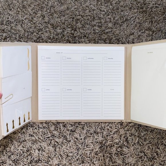 Weekly Calendar - Picture 1 of 7